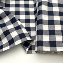 Load image into Gallery viewer, Remnant (1.60 m) Yarn Dyed Cotton Gingham Navy - Cotton
