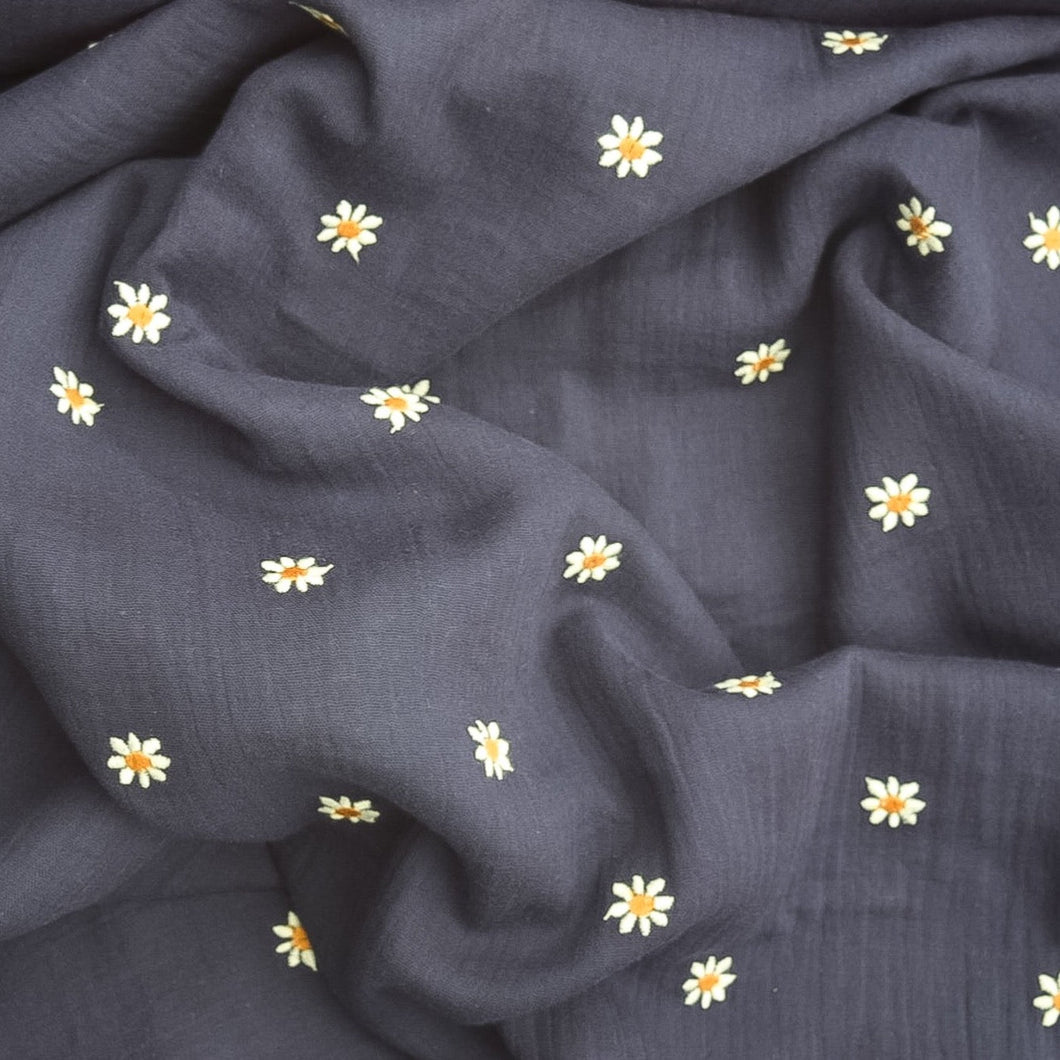 Remnant (1.35m) Daisies Navy - Double Gauze