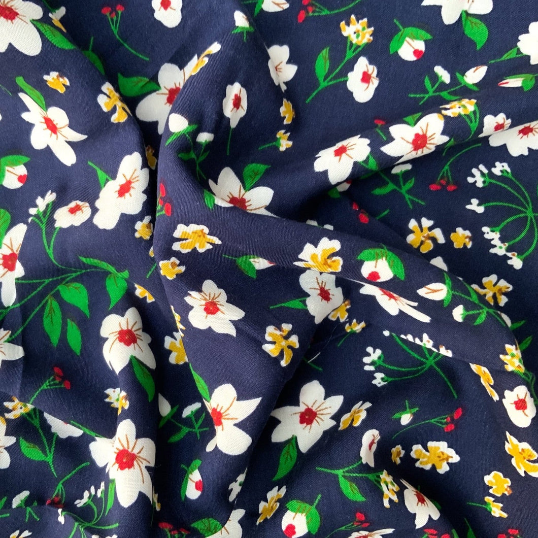 Remnant (1.75 m) Sweet Flowers - Viscose
