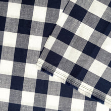 Load image into Gallery viewer, Remnant (1.60 m) Yarn Dyed Cotton Gingham Navy - Cotton
